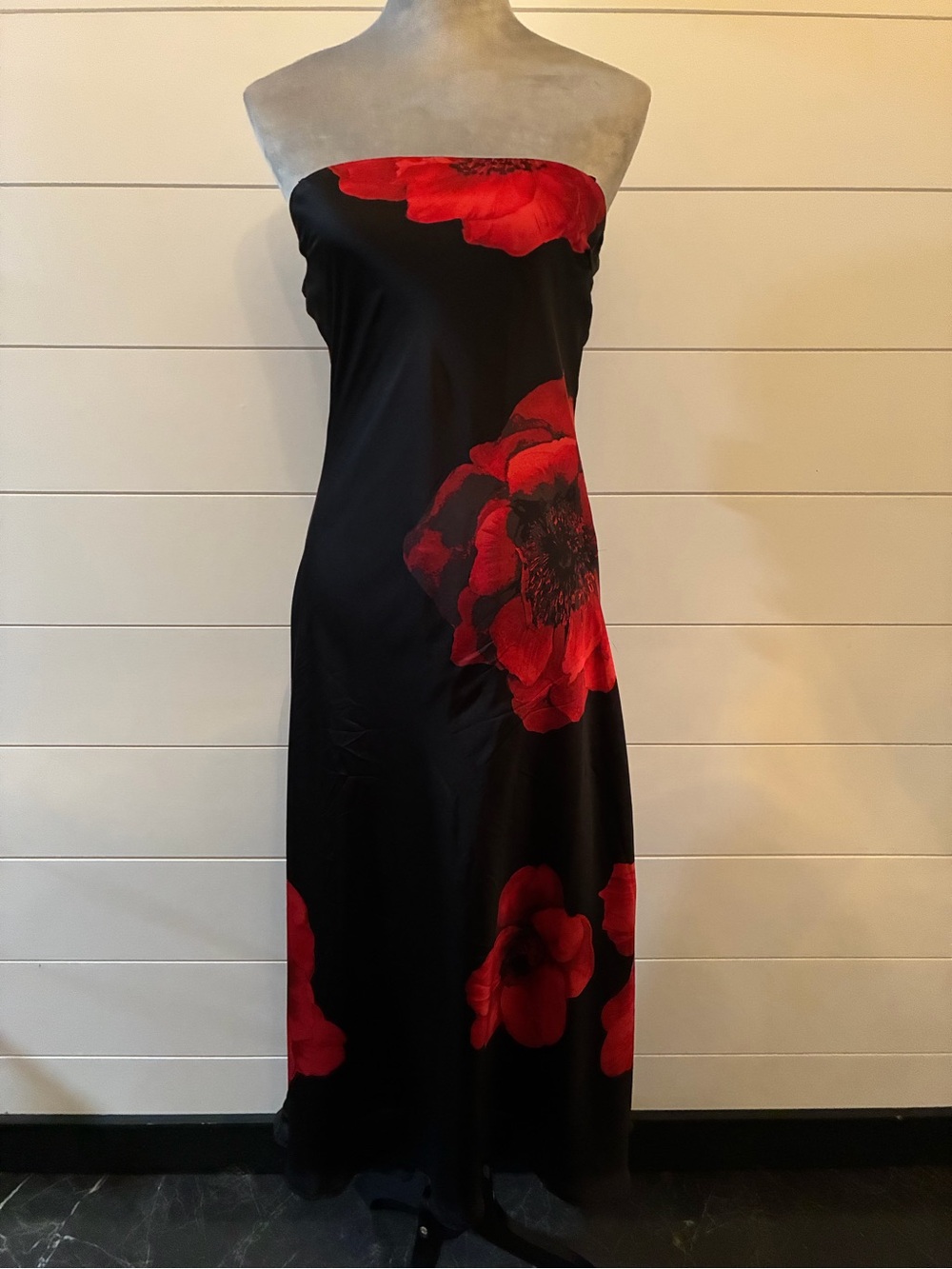 Rowa Strapless Black Satin Dress with Red Floral Accents Sz Medium NWT/0310
